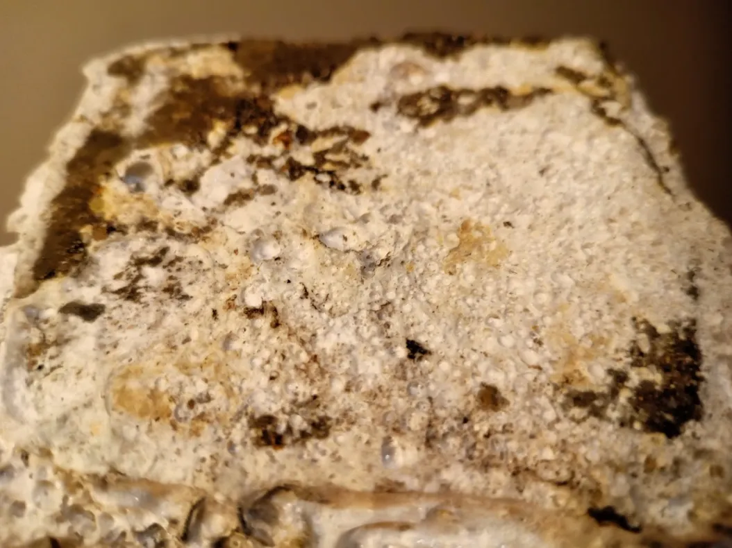 Surface texture of accreted composite material
